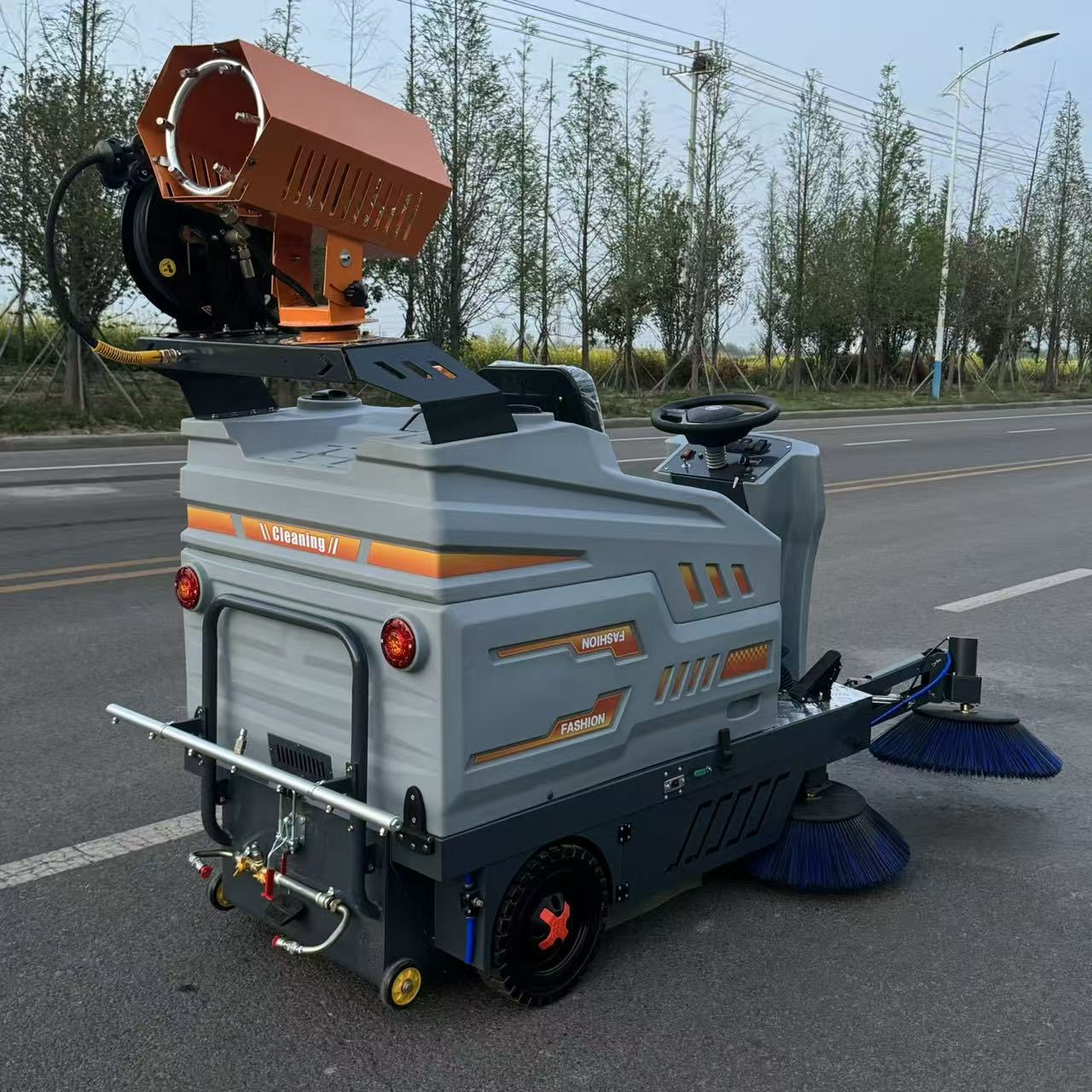 Sweeping robot