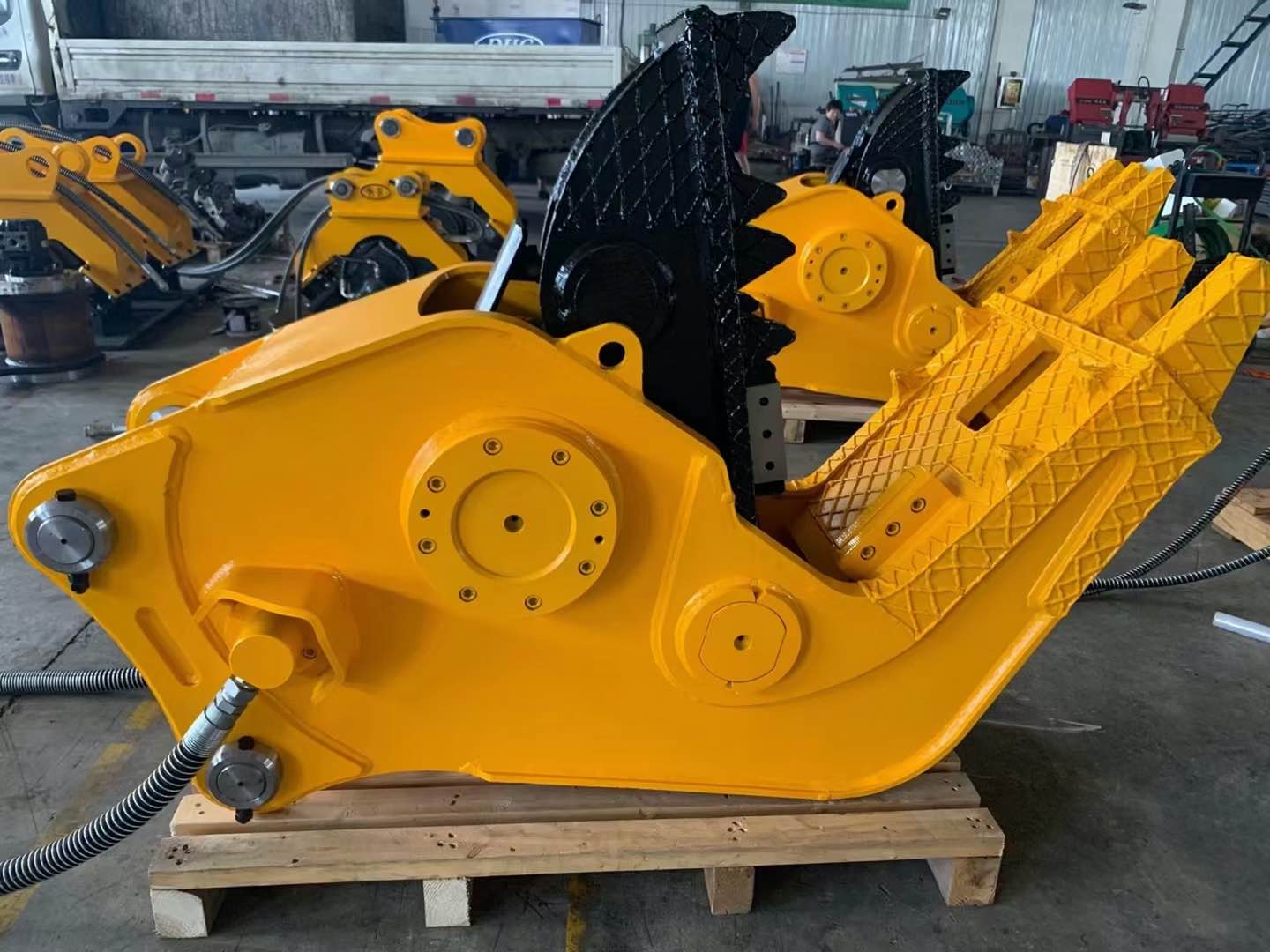 Rotating Pulverizer